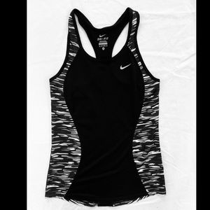Nike workout tank top